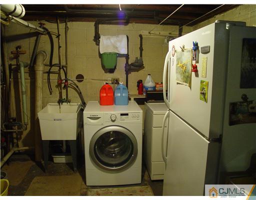 18 Partch Place Edison, NJ 08817 - Photo 11 of 24 Gallery Image 11