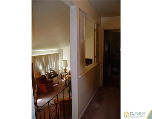 18 Partch Place Edison, NJ 08817 - Photo 16 of 24 Gallery Image 16
