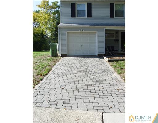 18 Partch Place Edison, NJ 08817 - Photo 3 of 24 Gallery Image 3