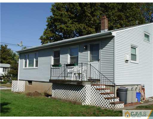 18 Partch Place Edison, NJ 08817 - Photo 6 of 24 Gallery Image 6