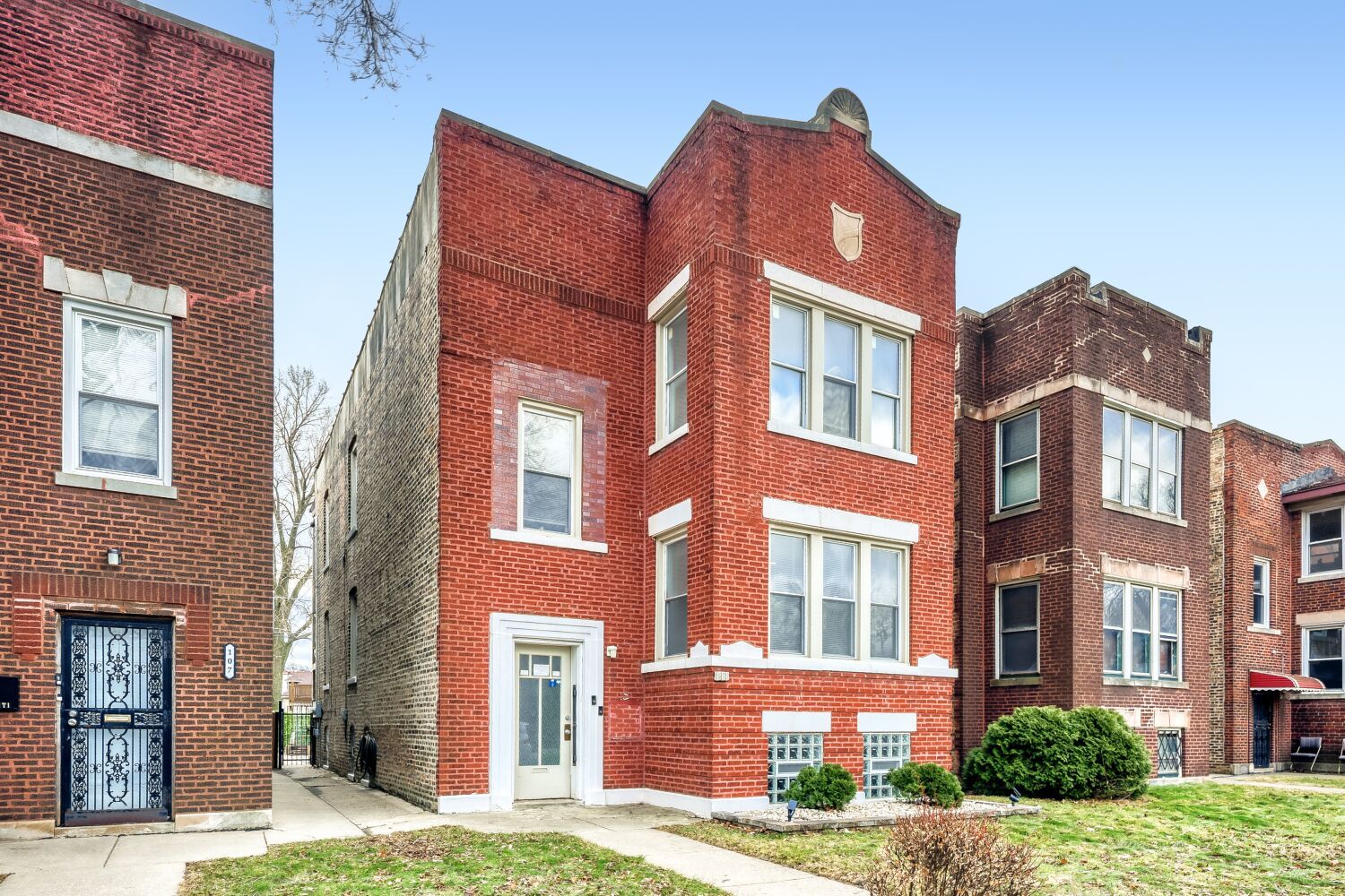 111 West 74th Street Chicago, IL 60621 - Photo 1 of 29