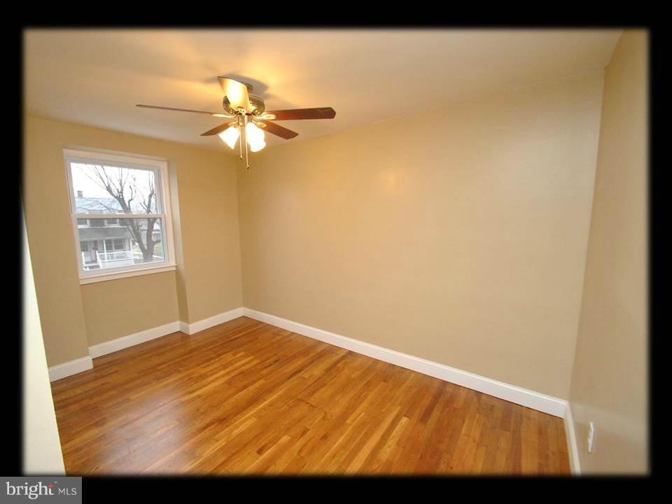 8 Bladen Road Baltimore, MD 21221 - Photo 11 of 26 GLEAMING NATURAL HARDWOOD FLOORS