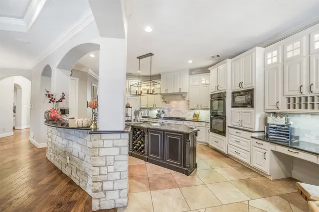 $1,135,000 | 22114 East Meadowhurst Circle, Tomball, TX 77377