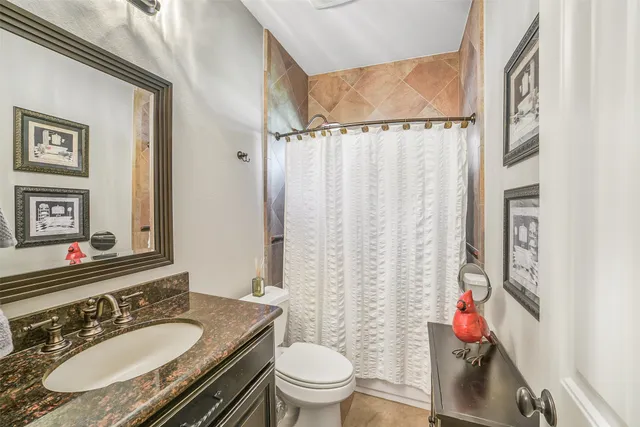 $1,135,000 | 22114 East Meadowhurst Circle, Tomball, TX 77377