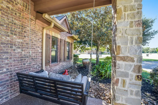 $1,135,000 | 22114 East Meadowhurst Circle, Tomball, TX 77377