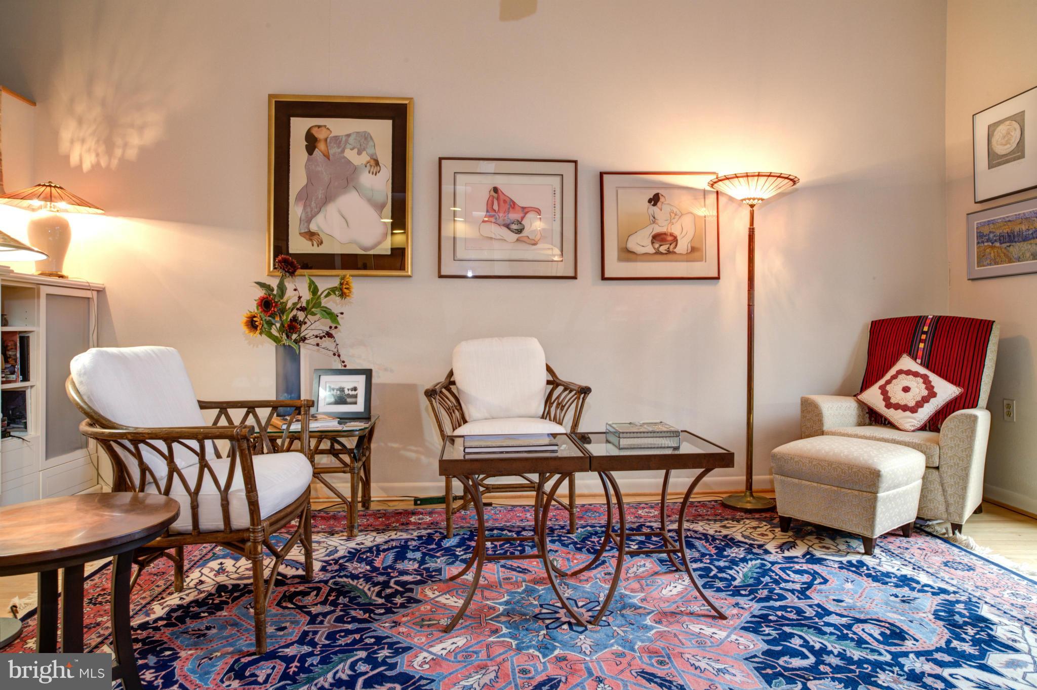 1617 Inlet Court Reston, VA 20190 - Photo 2 of 24 Living Room