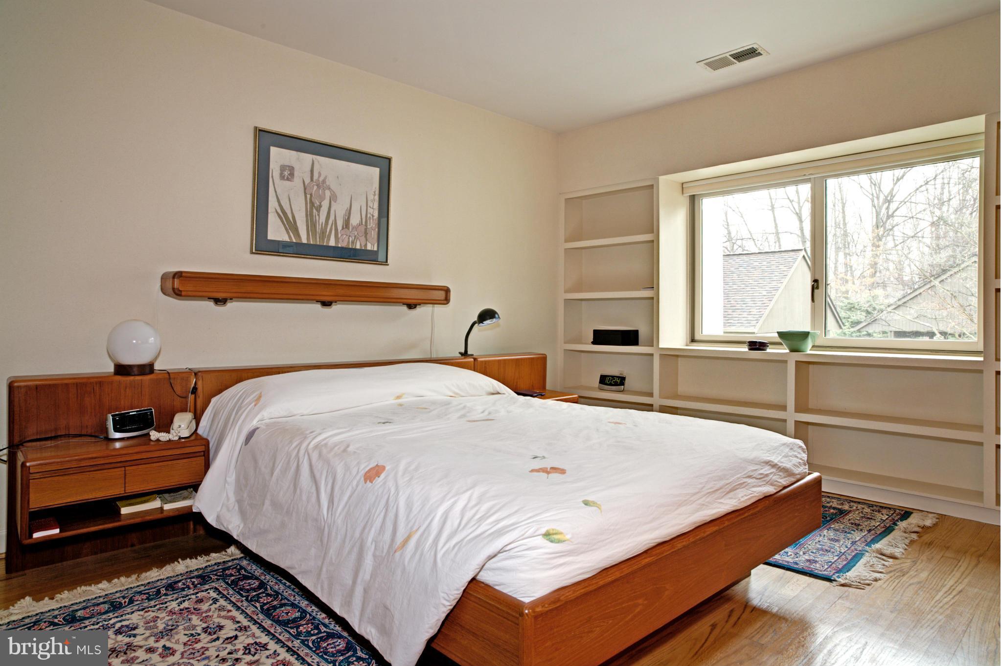1617 Inlet Court Reston, VA 20190 - Photo 11 of 24 Master Bedroom