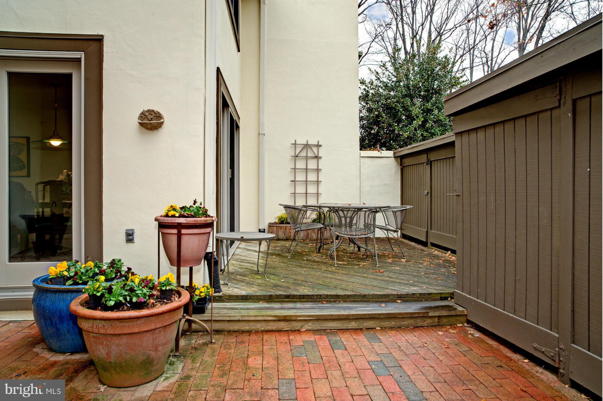 1617 Inlet Court Reston, VA 20190 - Photo 20 of 24 Patio