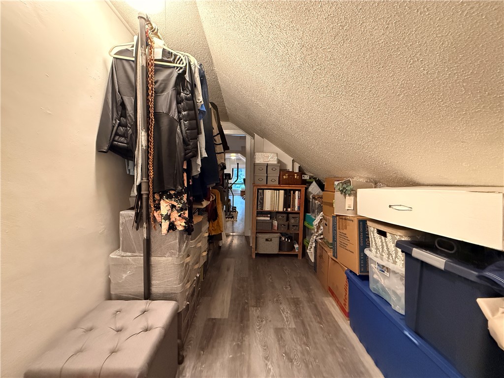 215 Rochambeau Avenue Providence, RI 02906 - Photo 30 of 42