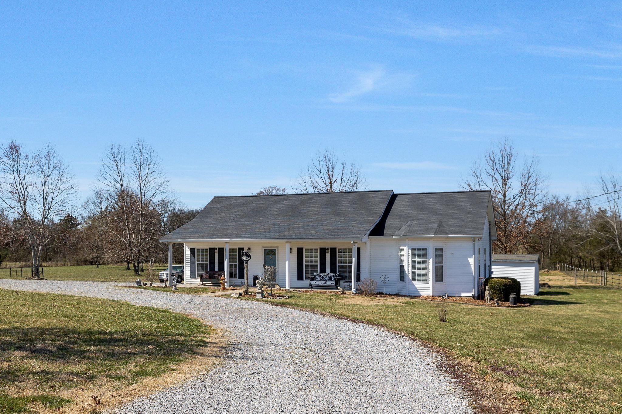 4974 Smiley Road Chapel Hill, TN 37034 - Photo 3 of 35 Gallery Image 3