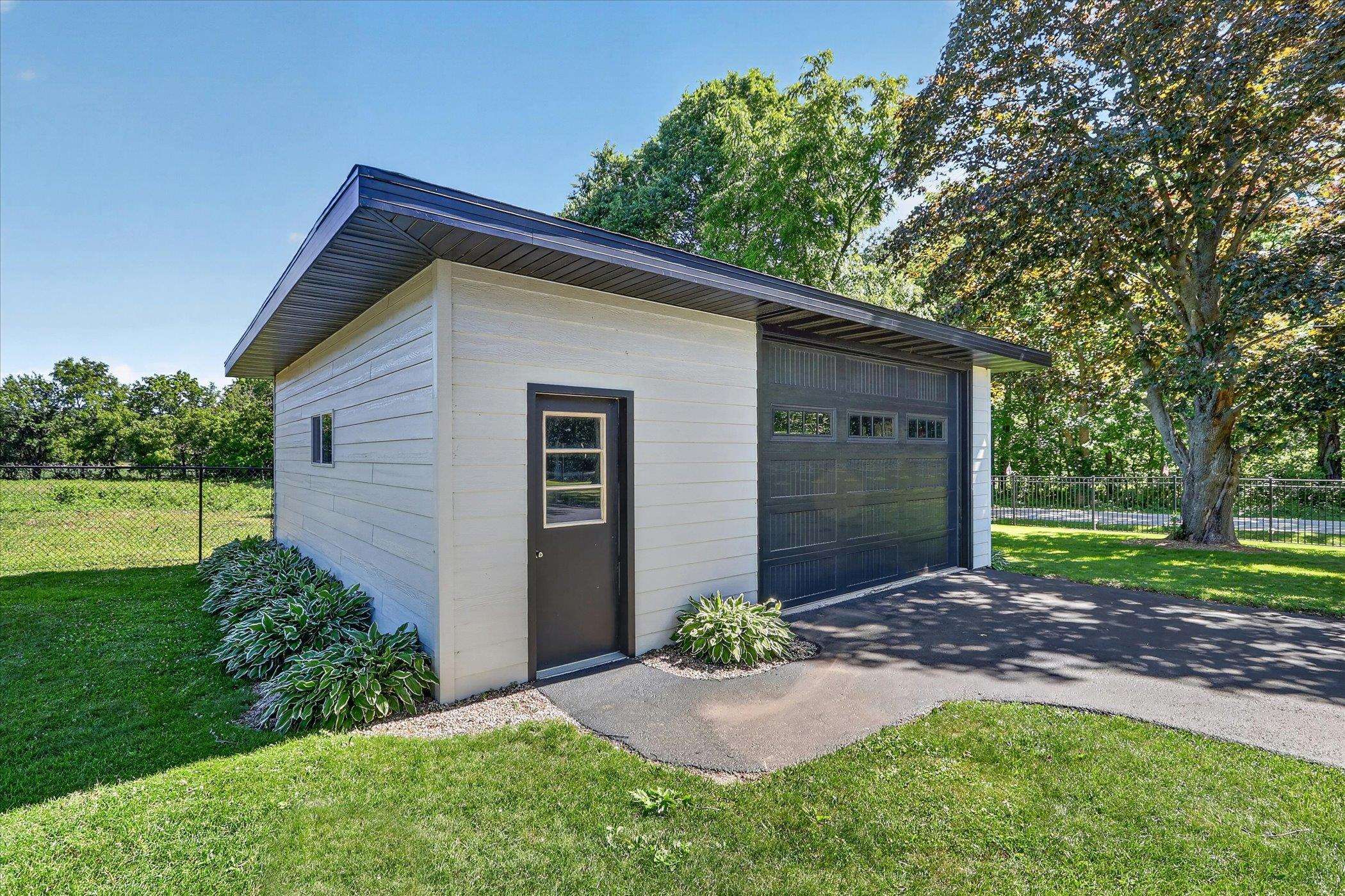 10801 North Vogel Road Milton, WI 53563 - Photo 7 of 81