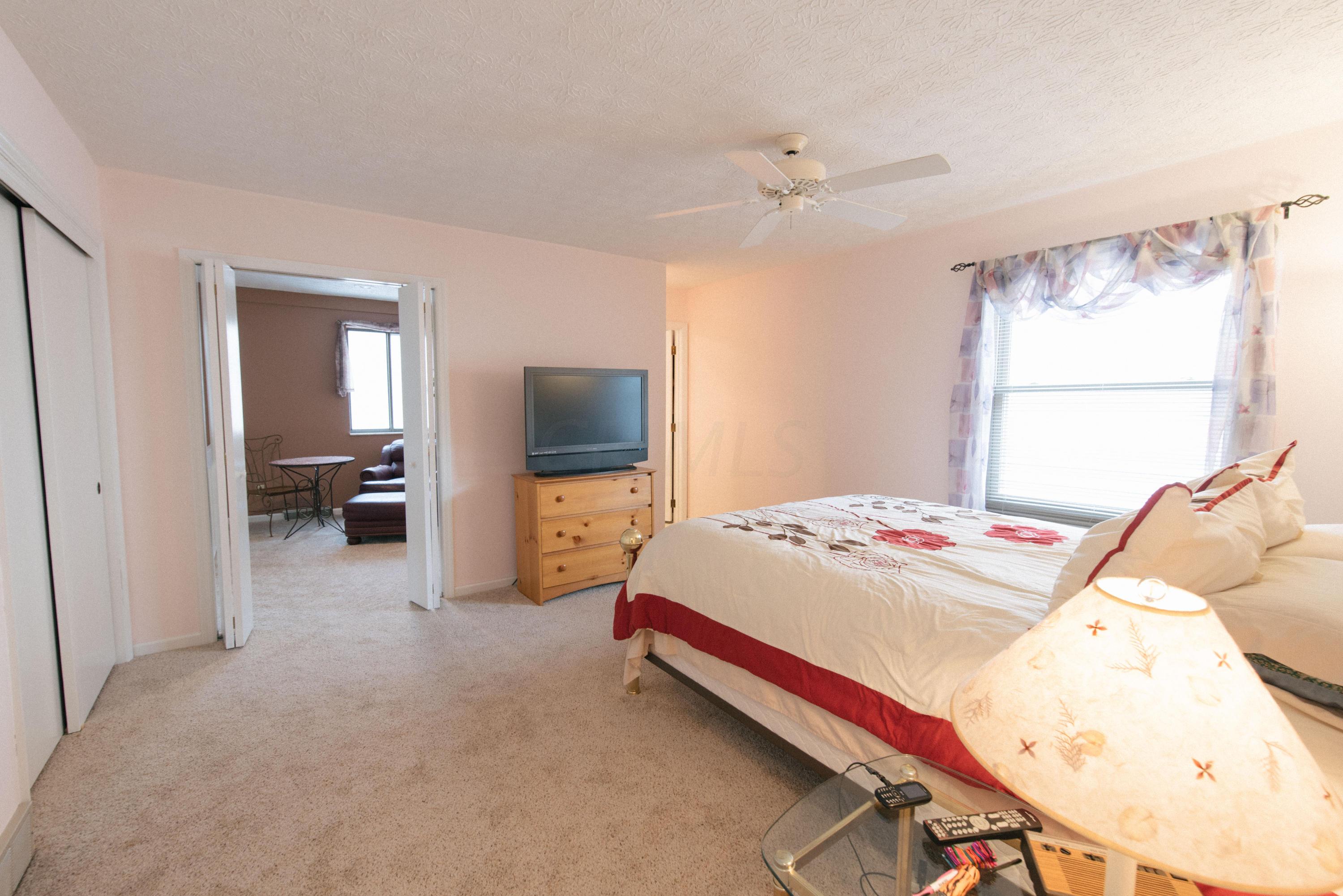376 Fenway Road, Unit B Columbus, OH 43214 - Photo 19 of 23