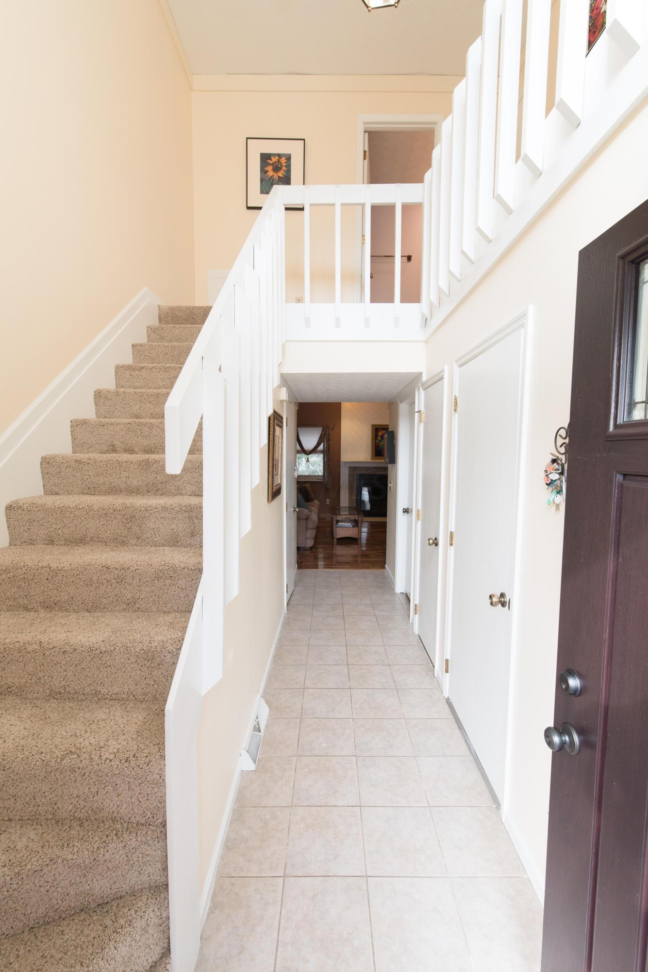 376 Fenway Road, Unit B Columbus, OH 43214 - Photo 2 of 23