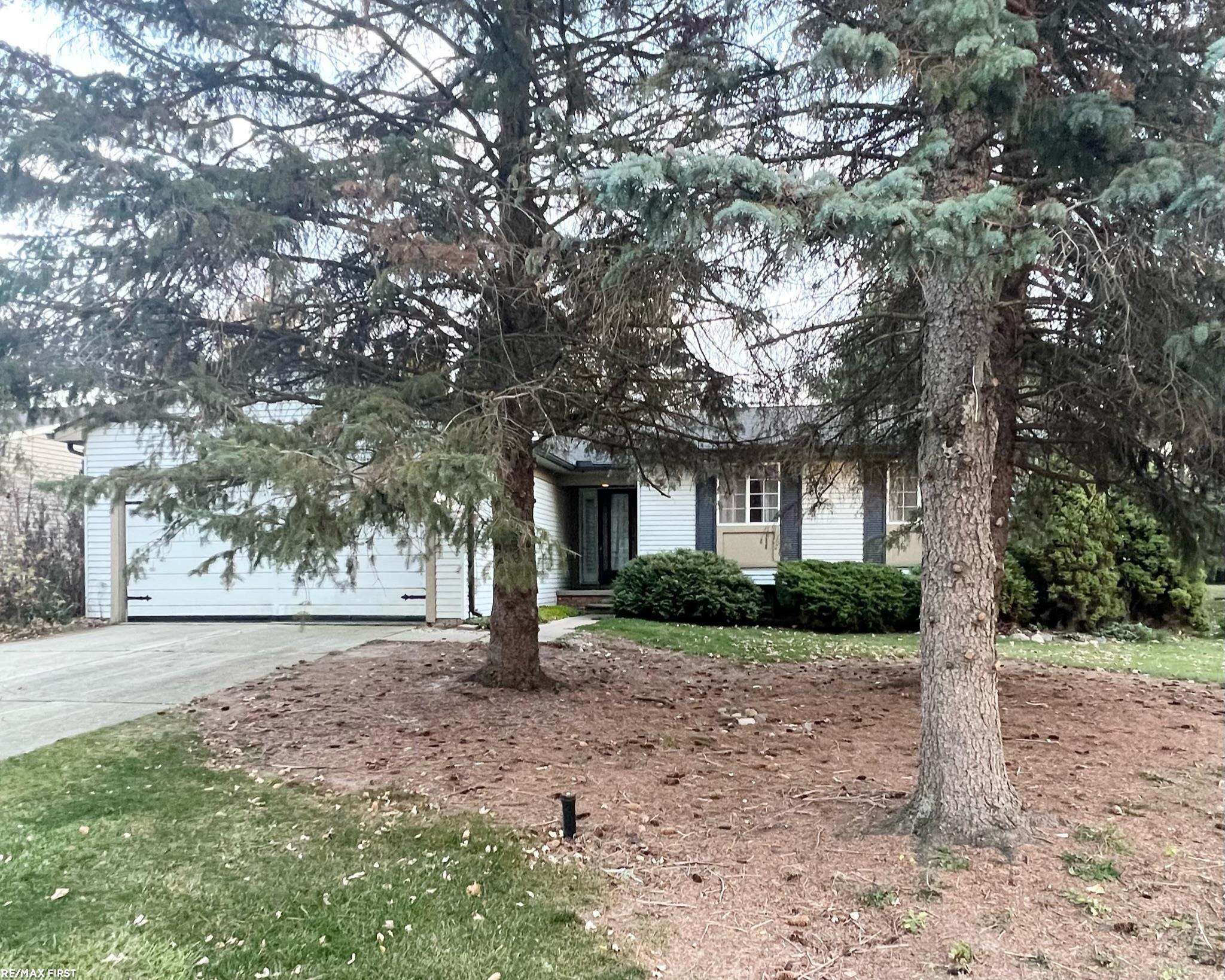 1675 Dancer Drive Rochester Hills, MI 48307 - Photo 2 of 5