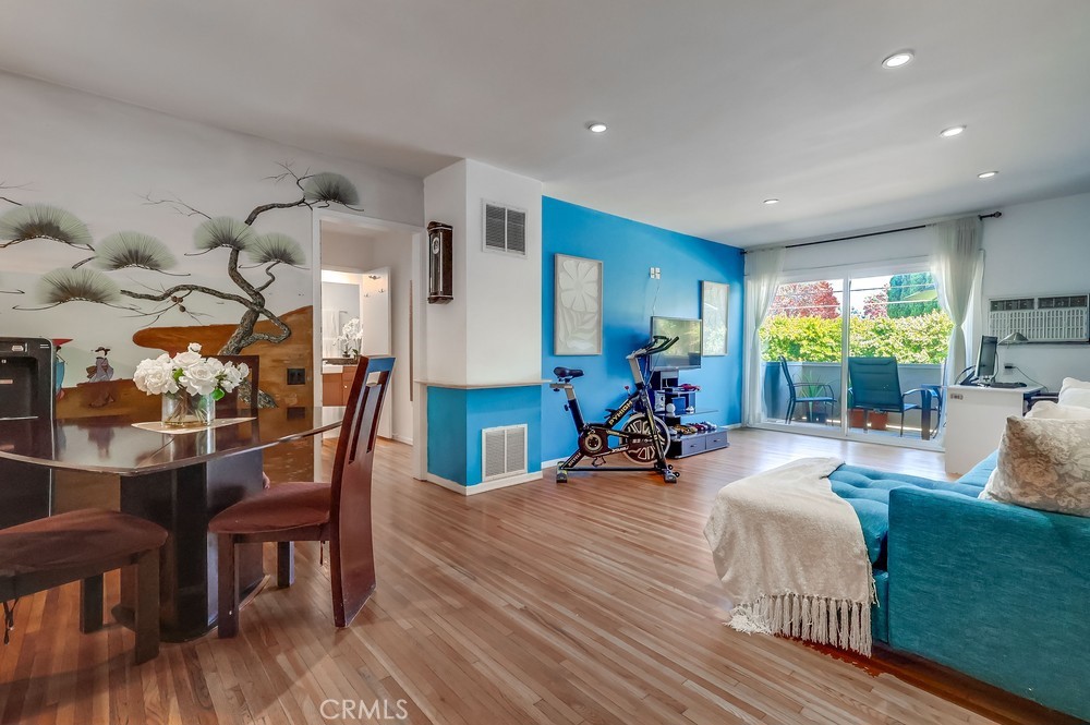 11120 Queensland Street, Unit H57 Los Angeles, CA 90034 - Photo 5 of 36