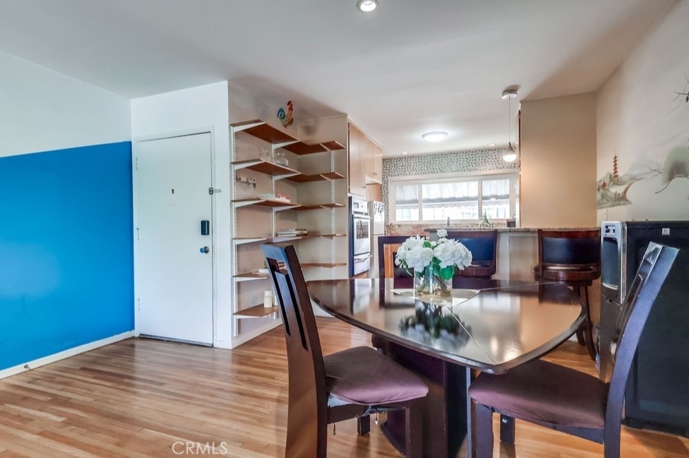 11120 Queensland Street, Unit H57 Los Angeles, CA 90034 - Photo 7 of 36