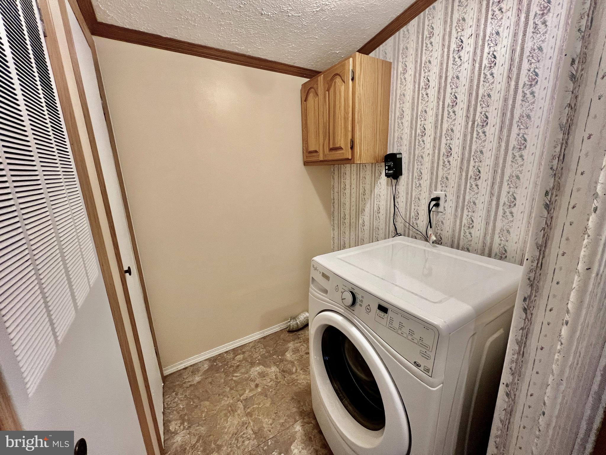 16583 Laurel Road Laurel, DE 19956 - Photo 15 of 34 a utility room with dryer and washer