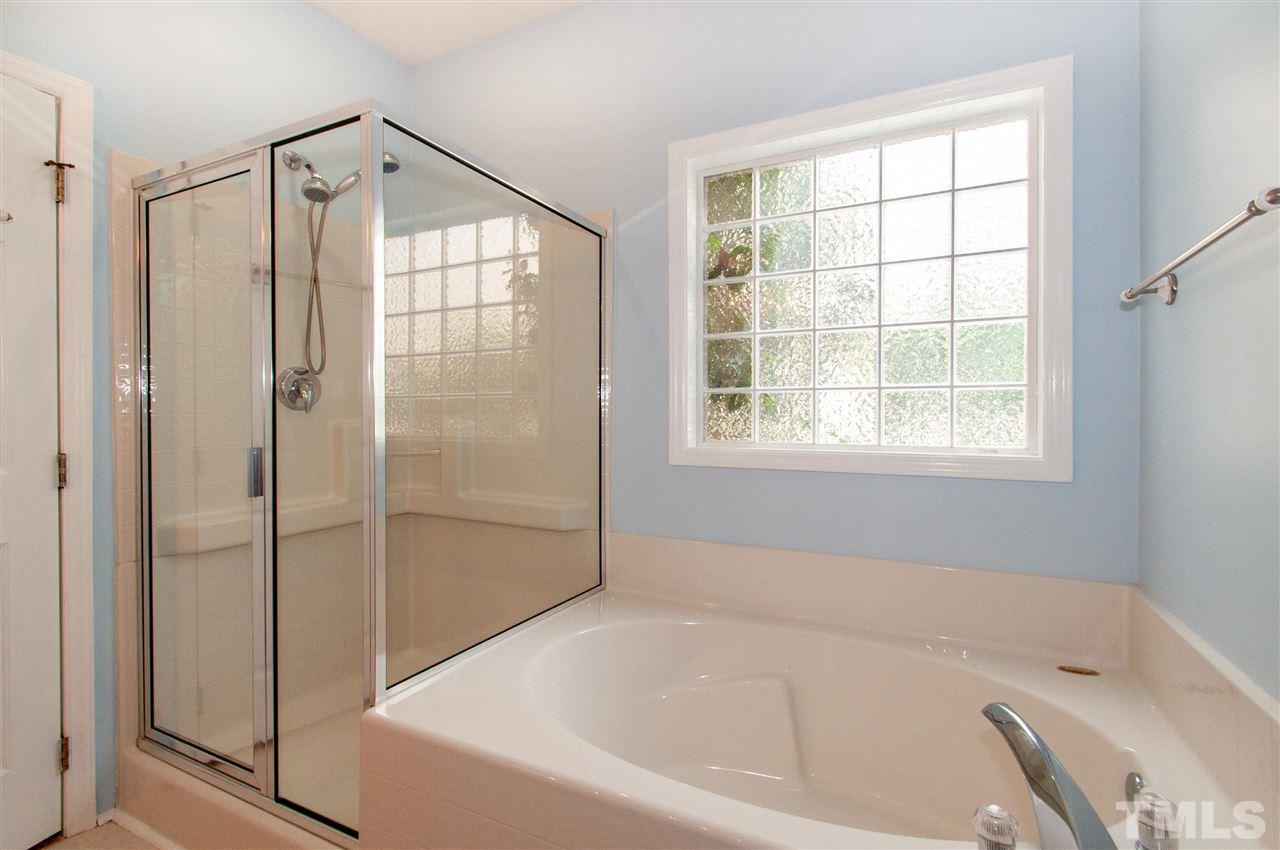 5329 Sahalee Way Raleigh, NC 27604 - Photo 14 of 30 Gallery Image 14