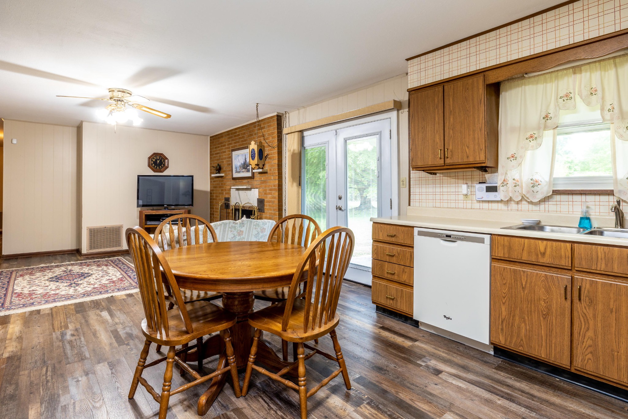 4511 Singleton Station Road Louisville, TN 37777 - Photo 8 of 27 Gallery Image 8