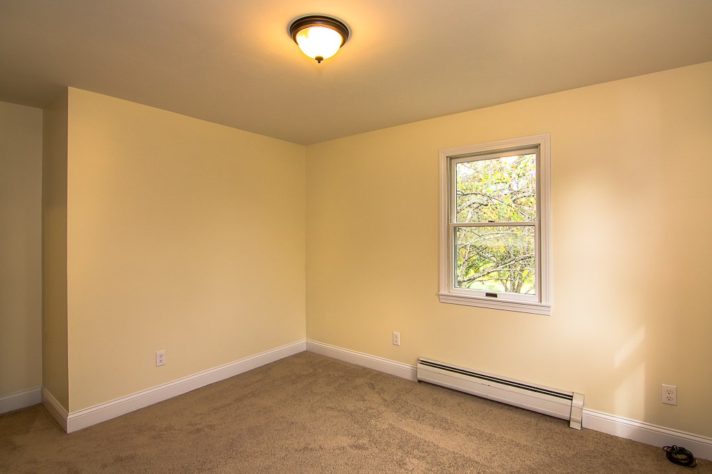 131 Cross Mill Road Northfield, NH 03276 - Photo 23 of 39