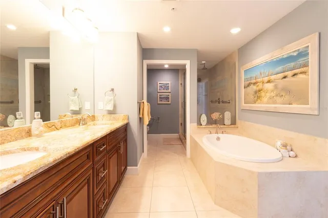 $549,900 | 7820 34th Avenue West, Unit 201, Bradenton, FL 34209