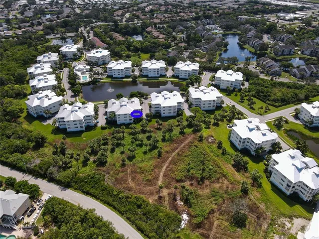 $549,900 | 7820 34th Avenue West, Unit 201, Bradenton, FL 34209