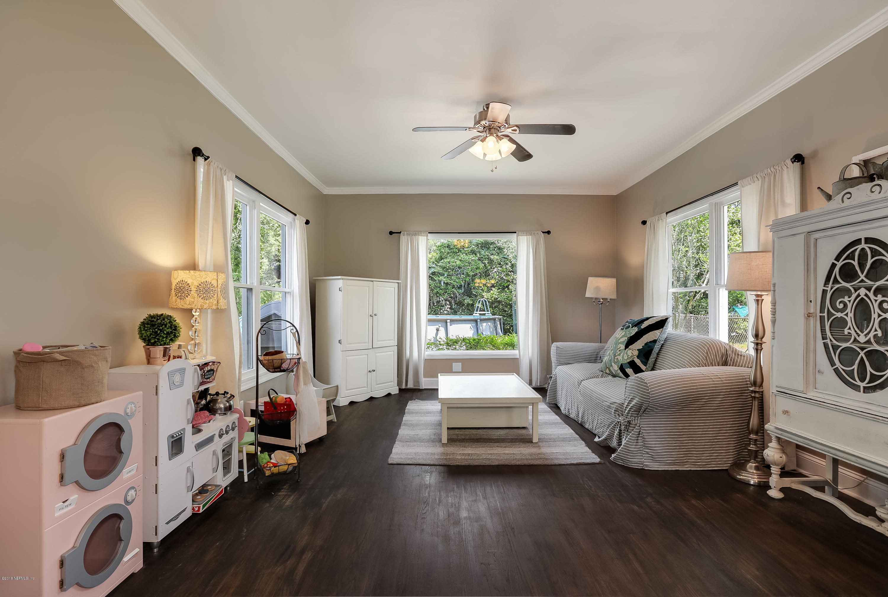 7803 Cayman Road Jacksonville, FL 32216 - Photo 12 of 25 Family Room