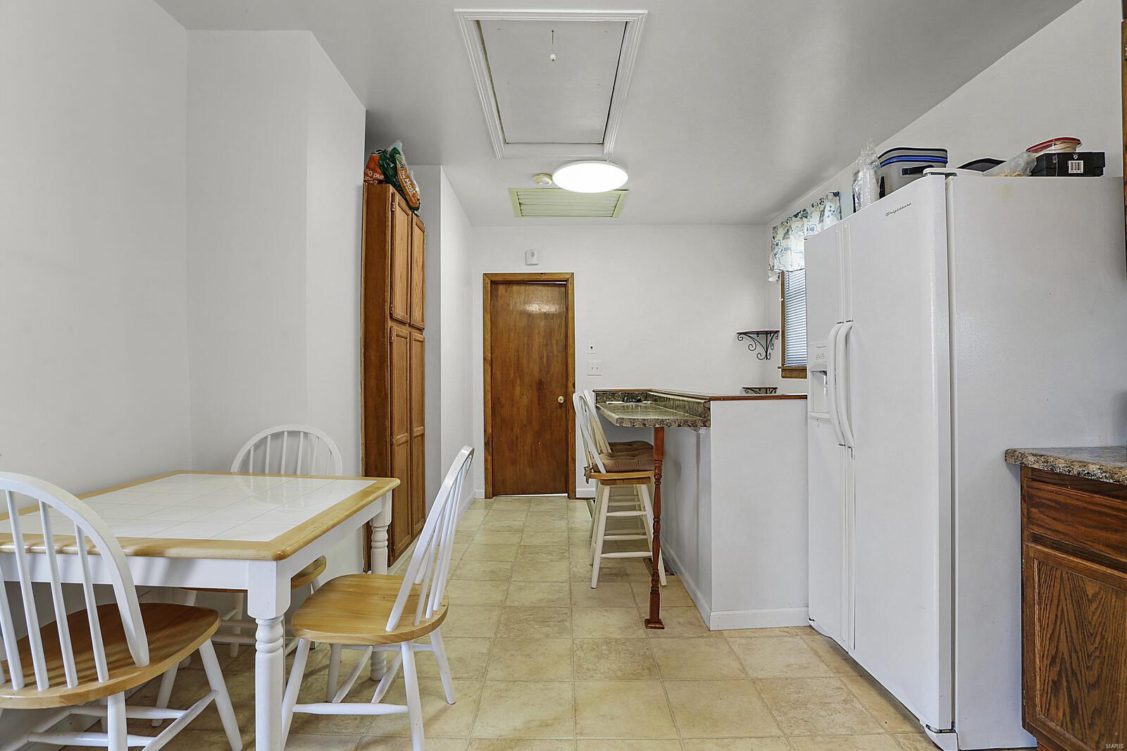402 West 3rd Street O'Fallon, IL 62269 - Photo 5 of 16 Gallery Image 5