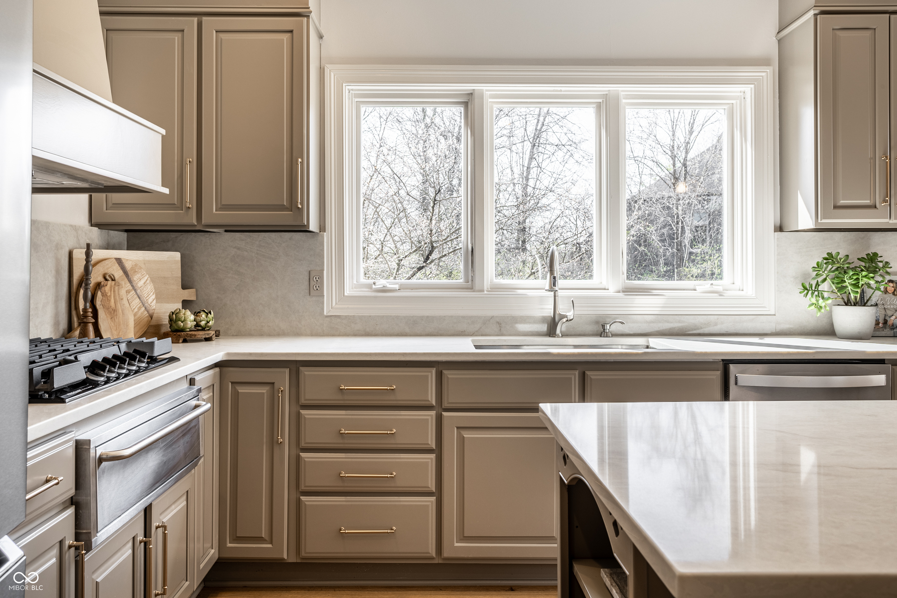 10703 Club Chase Fishers, IN 46037 - Photo 13 of 70