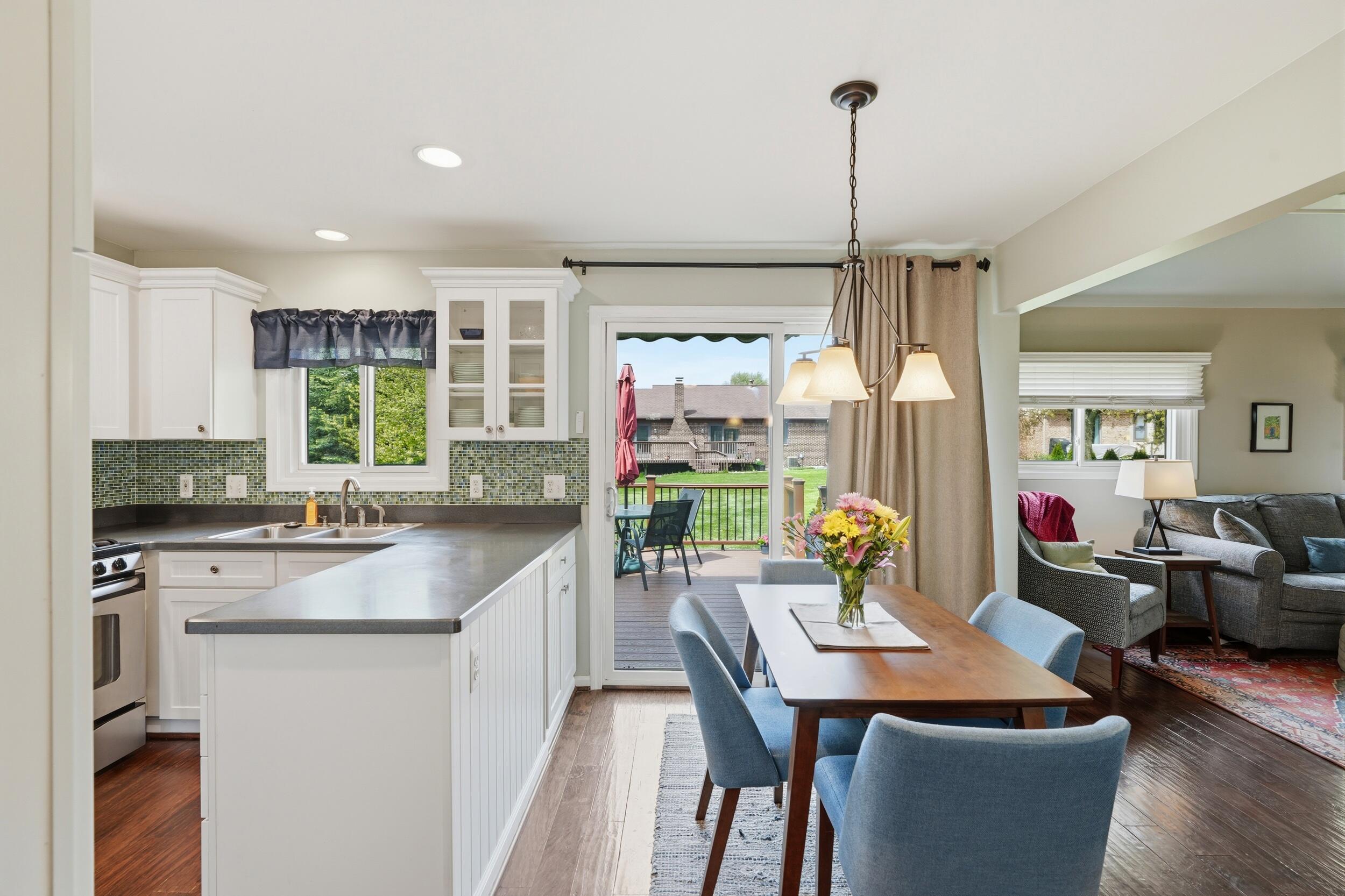 2070 Winchester Road Rochester Hills, MI 48307 - Photo 14 of 62 064