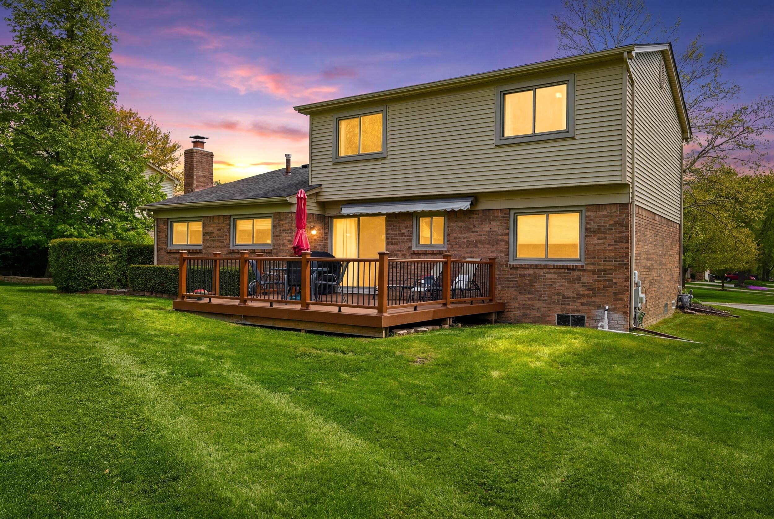 2070 Winchester Road Rochester Hills, MI 48307 - Photo 40 of 62 189_twilight_eb0494ab_7f0ebd55