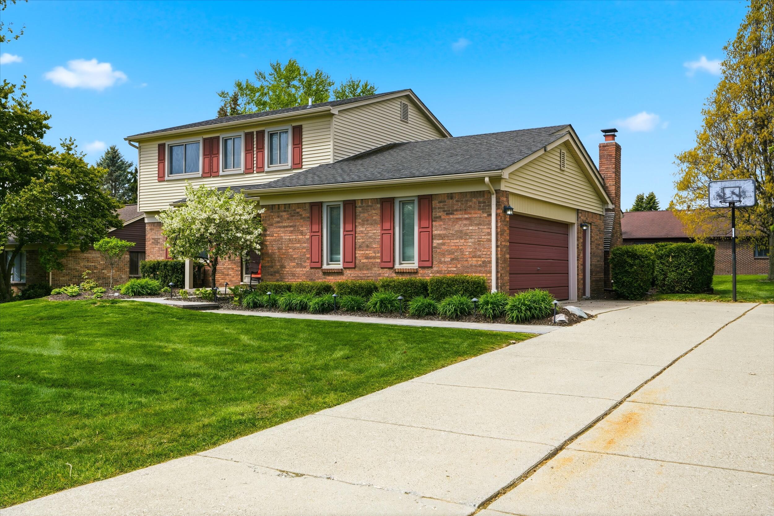 2070 Winchester Road Rochester Hills, MI 48307 - Photo 4 of 62 014