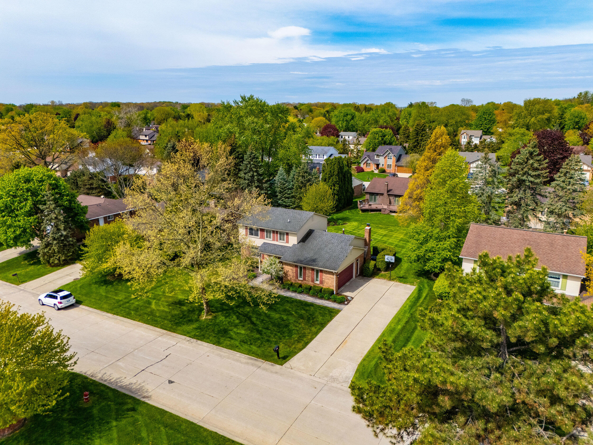 2070 Winchester Road Rochester Hills, MI 48307 - Photo 46 of 62 drone-4