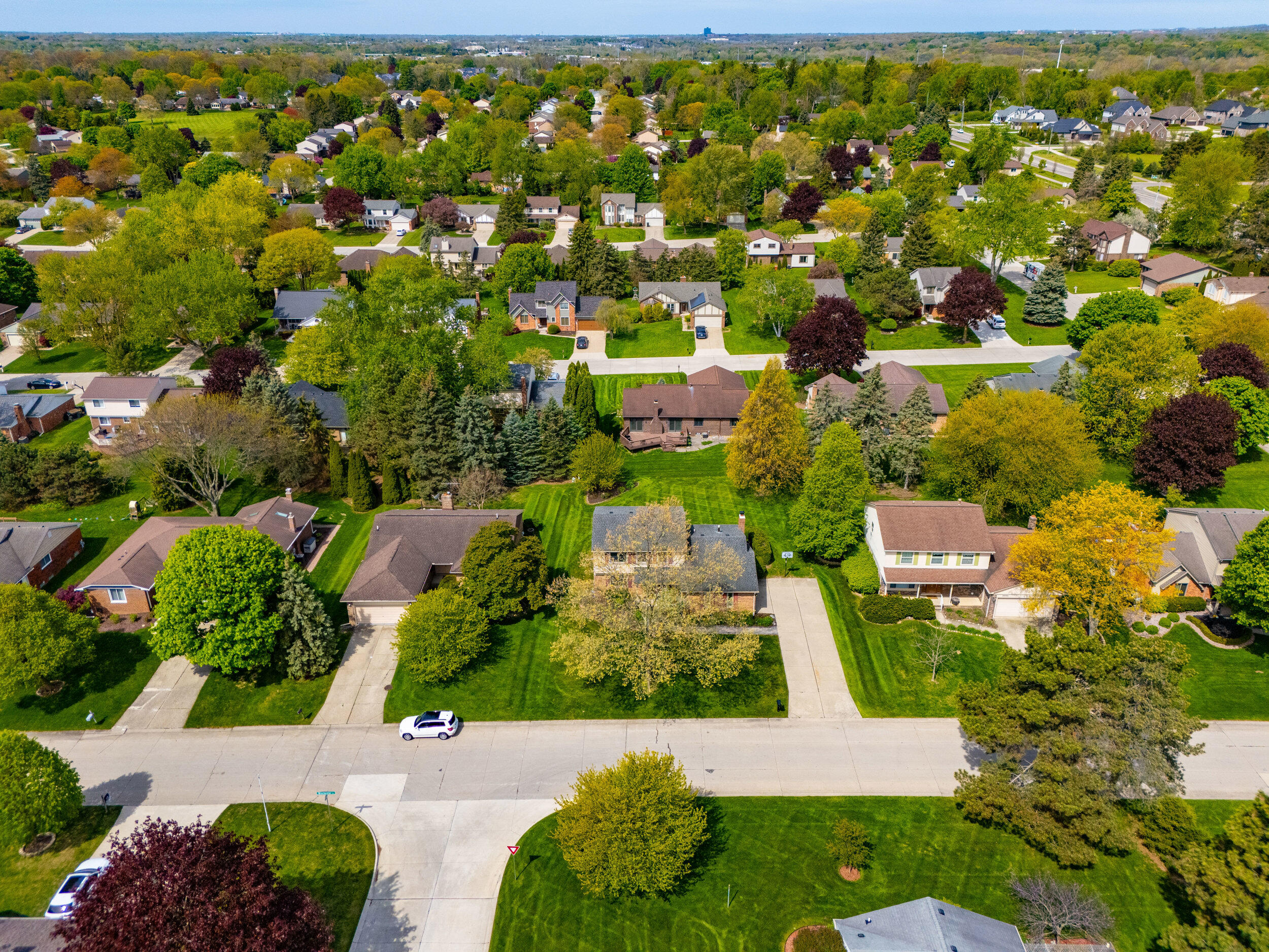 2070 Winchester Road Rochester Hills, MI 48307 - Photo 56 of 62 drone-14
