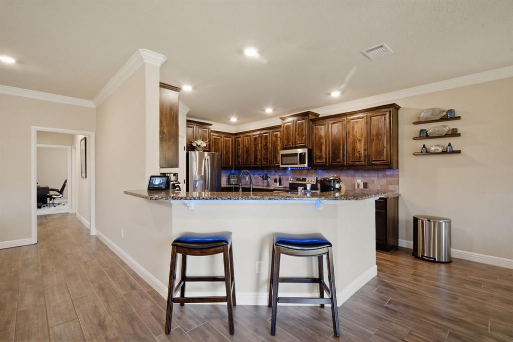 223 Cottongame Road Weatherford, TX 76088 - Photo 11 of 39
