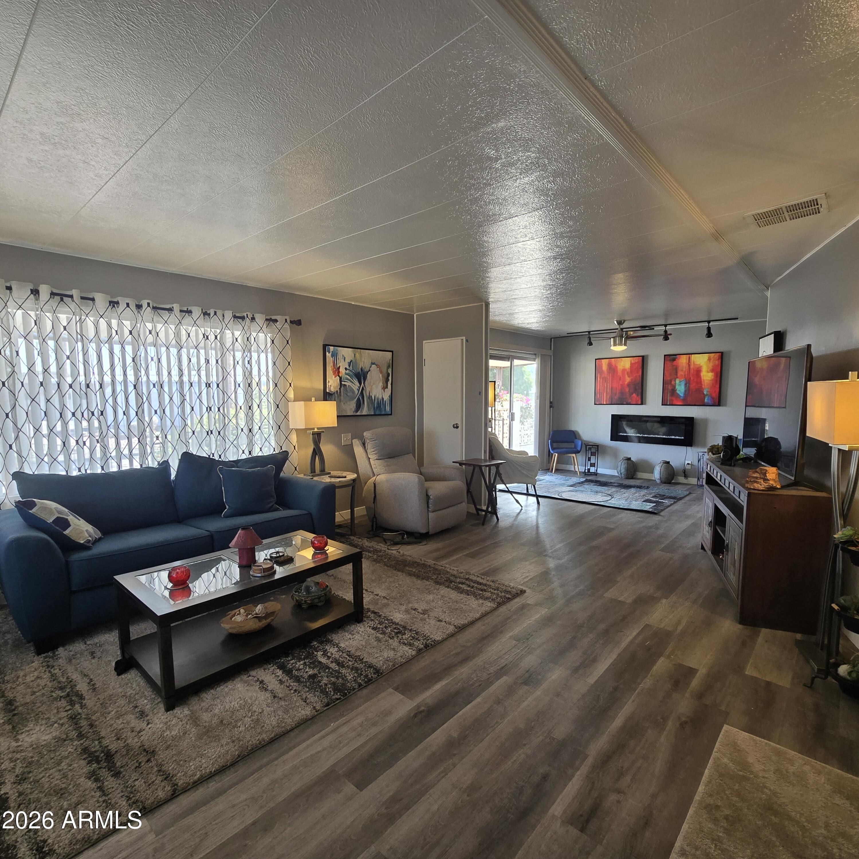 205 West Bell Road, Unit 293 Phoenix, AZ 85023 - Photo 9 of 40 20260310_104324