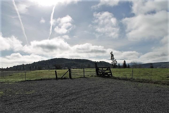 7461 Blackwell Road Central Point, OR 97502 - Photo 32 of 33 Additional Photo