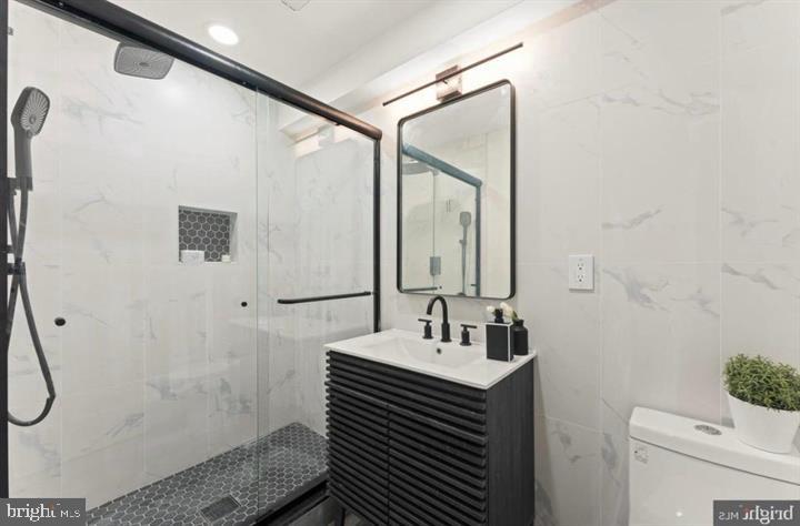 6983 Silverwood Street Philadelphia, PA 19128 - Photo 16 of 18