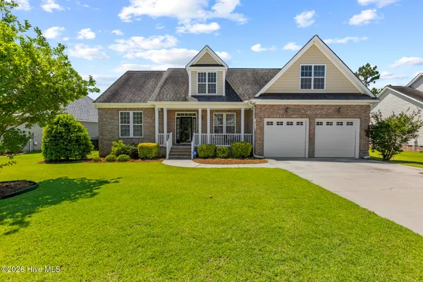 $415,000 | 417 Meadowland Circle, Maple Hill, NC 28454
