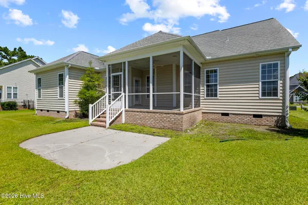 $415,000 | 417 Meadowland Circle, Maple Hill, NC 28454