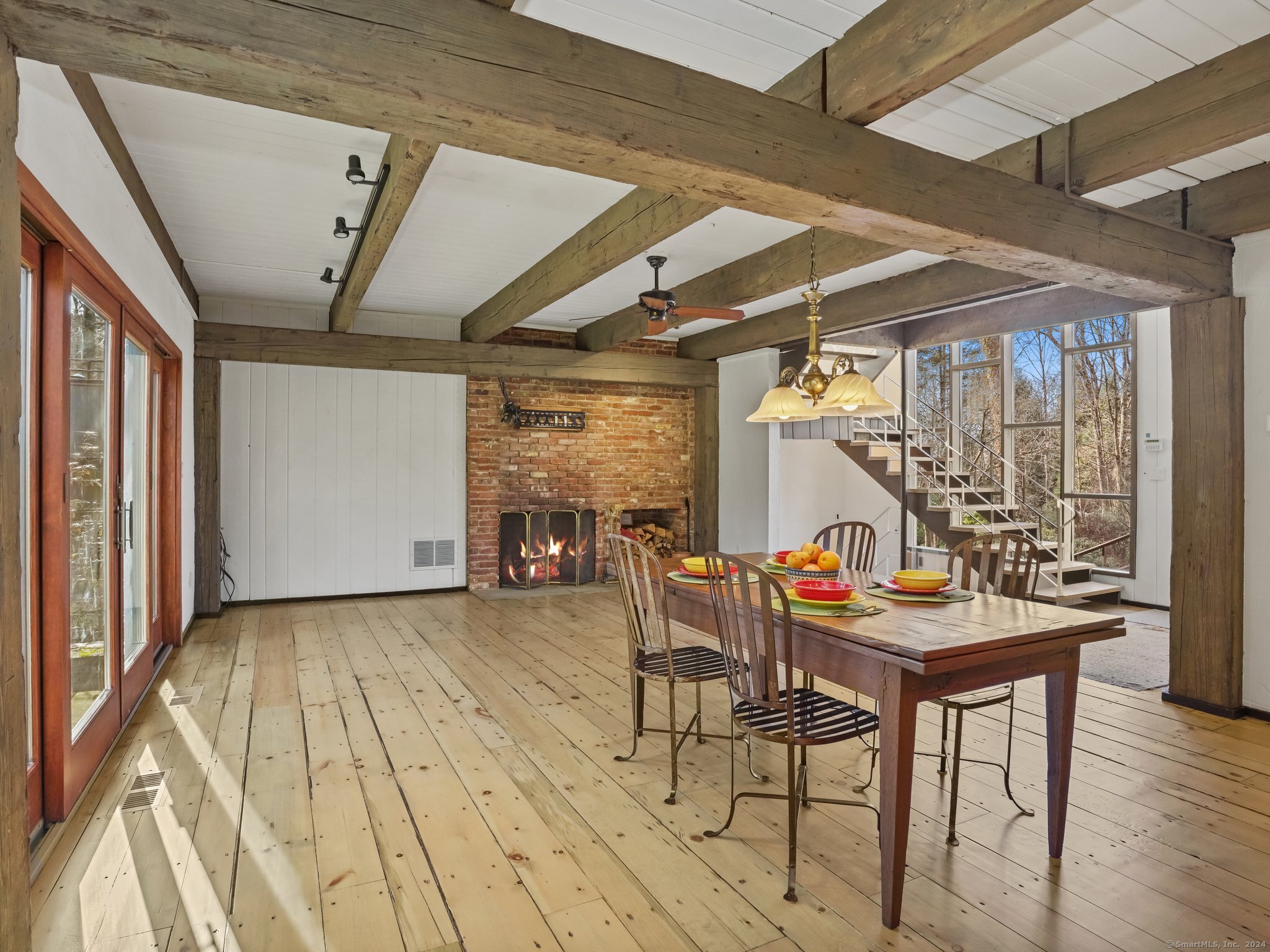 8 Bayberry Ridge Road Westport, CT 06880 - Photo 2 of 39 a dining room with furniture and window