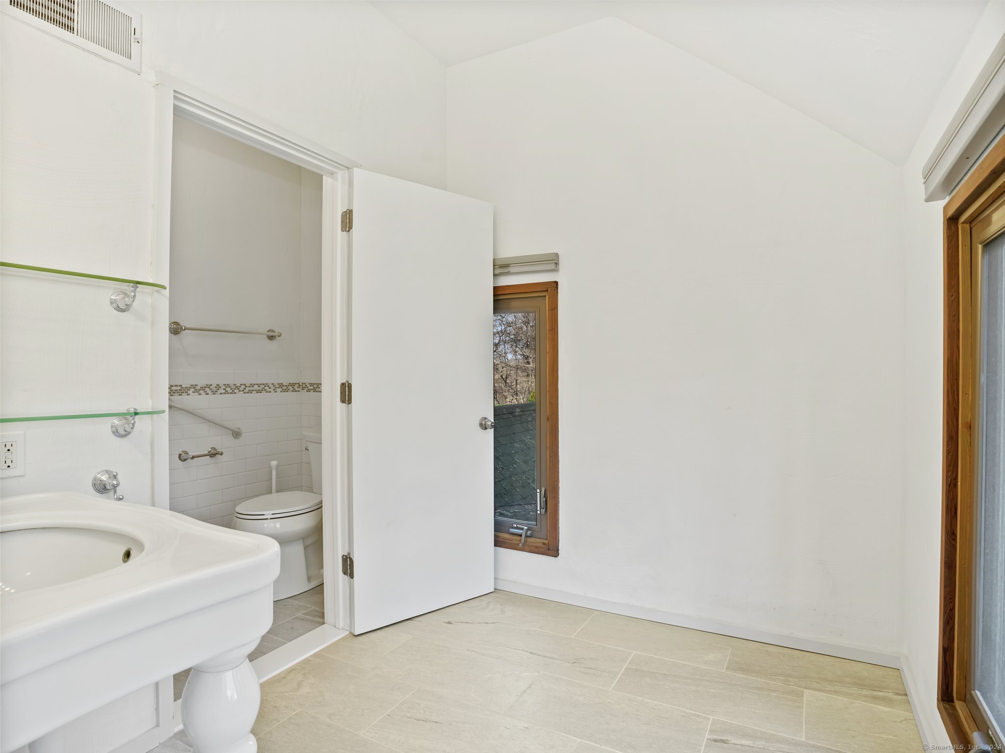 8 Bayberry Ridge Road Westport, CT 06880 - Photo 25 of 39 Recently updated Primary Bath.