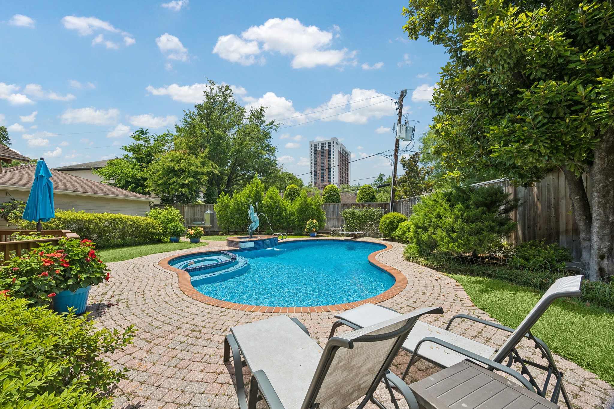 922 Old Lake Road Houston, TX 77057 - Photo 12 of 24