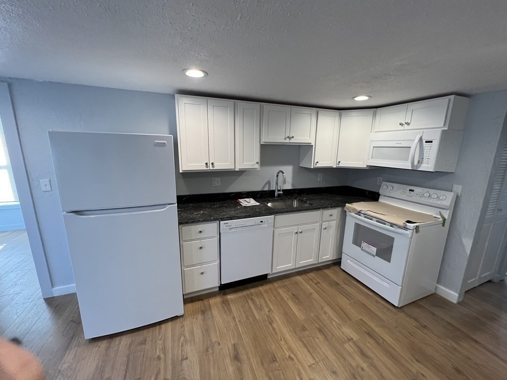 77 Pond Street, Unit 1 Sharon, MA 02067 - Photo 2 of 6