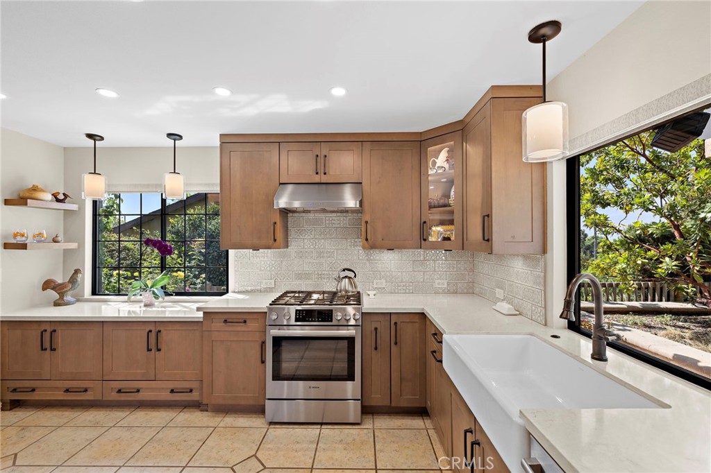 2556 Ridgecrest Lane Orange, CA 92867 - Photo 20 of 72