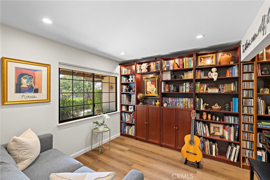 2556 Ridgecrest Lane Orange, CA 92867 - Photo 33 of 72