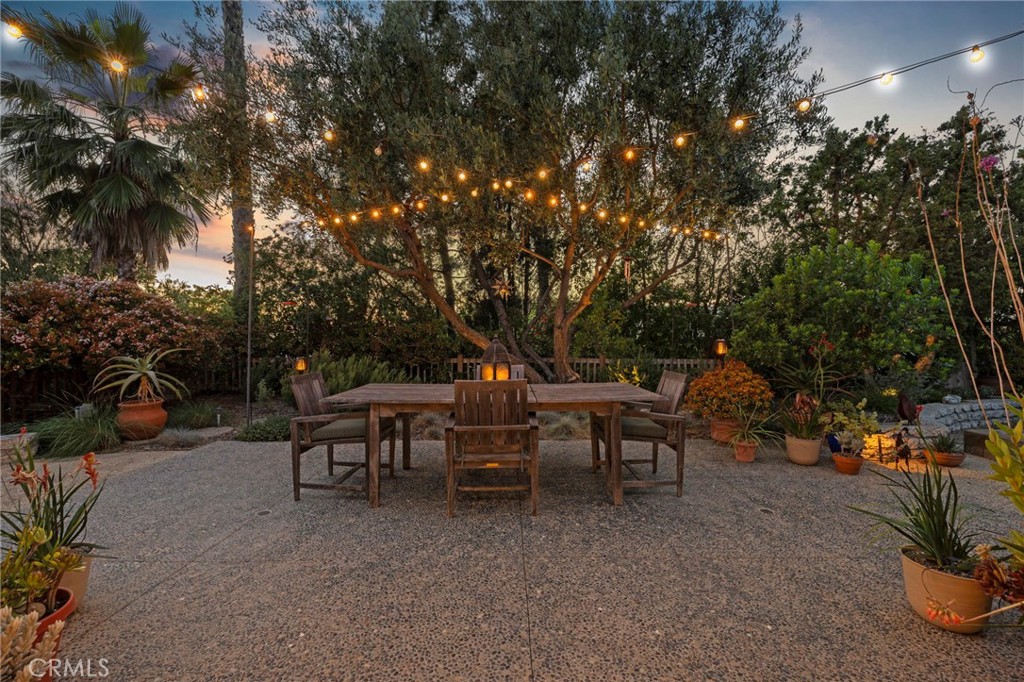 2556 Ridgecrest Lane Orange, CA 92867 - Photo 39 of 72