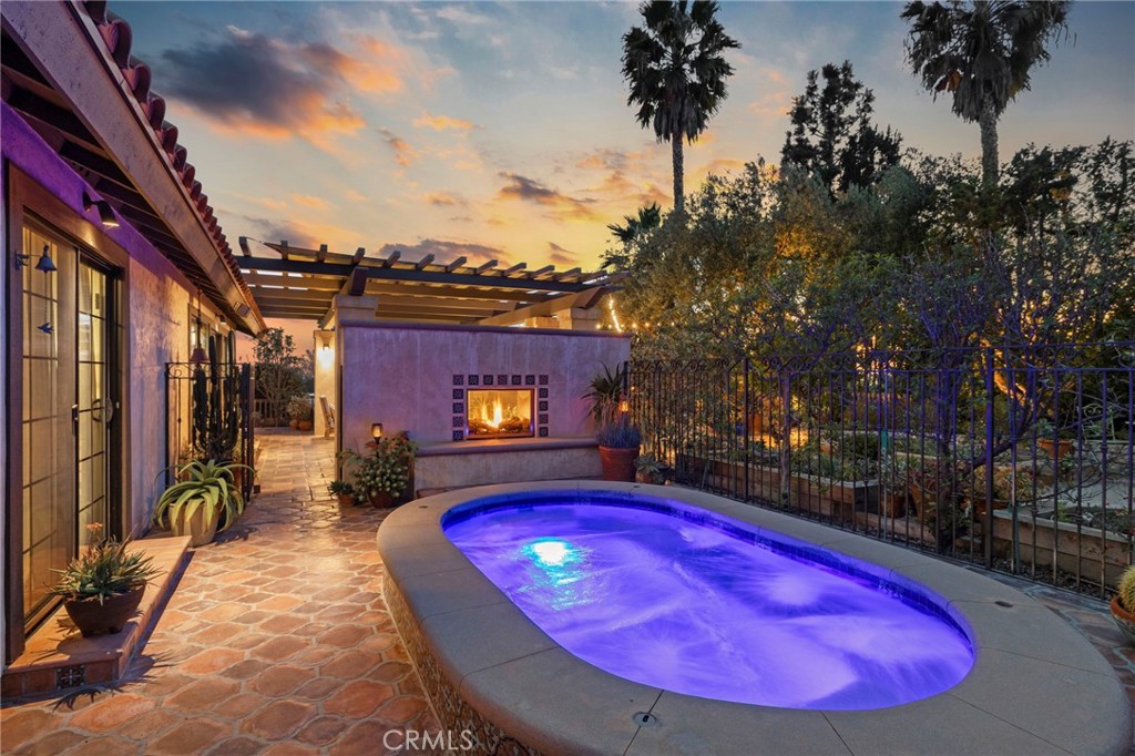 2556 Ridgecrest Lane Orange, CA 92867 - Photo 48 of 72