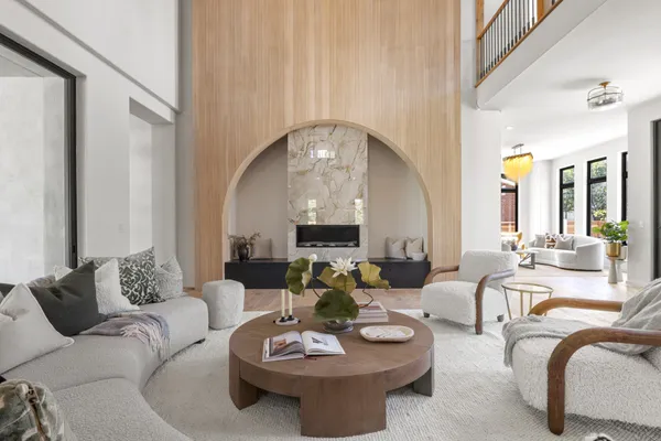 $4,050,000 | 860 Brook Hollow Road, Nashville, TN 37205