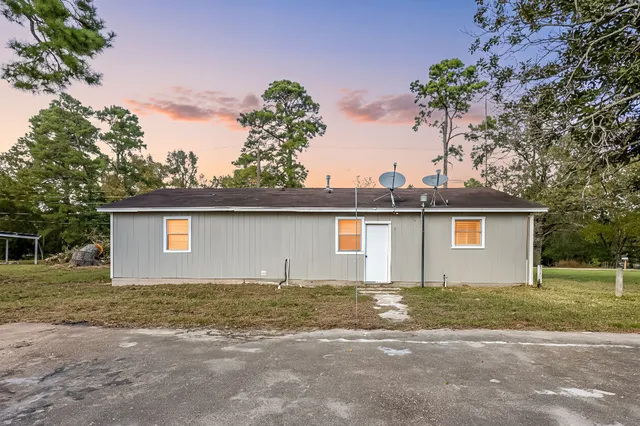 $1,350 | 340 Magnolia Drive, Houston, TX 77336